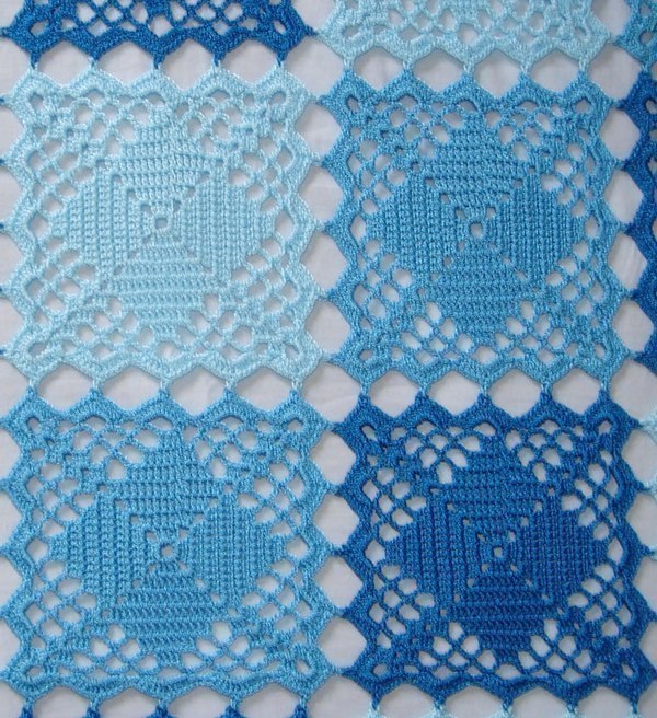 50 оттенков голубого - плед из квадратных мотивов
