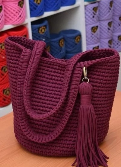 Идея для вязания симпатичной летней сумочки