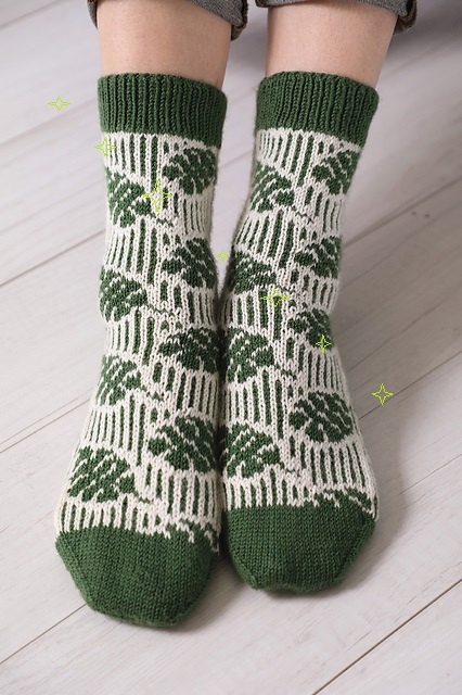 Носки Frondescent Socks, вяжем спицами