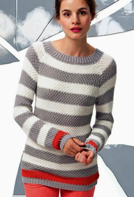 Стильный полосатый свитерок для женщины