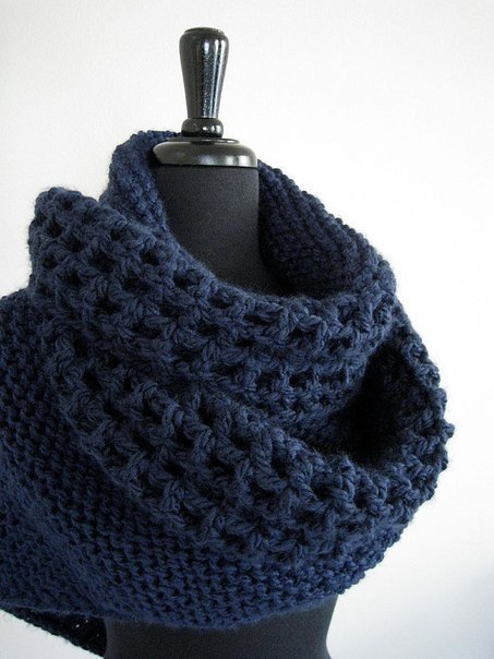Плотный шарф-шаль для холодного сезона
