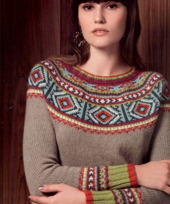 Пуловер-лопапейса "Персия" от Норы Гохан
