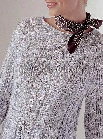 ​Нежный пуловер реглан с косами. Описание и схемы вязания