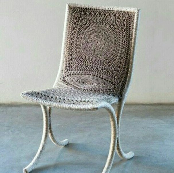 Обвязанное кресло