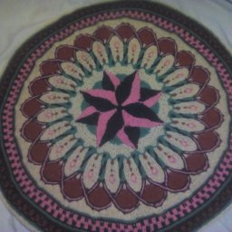 Коврик РОЗА ВЕТРОВ, связанный в вязальной авантюре по  МК Евгении Тыченко