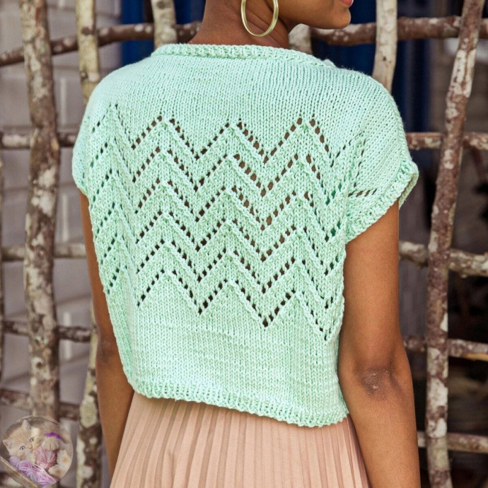 Мятный топ, связанный спицами &mdash; это про свежесть, лёгкость и нежность в каждом образе