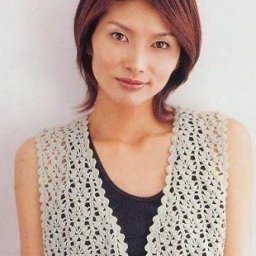 Кружевной жилет крючком - украшение для гардероба!