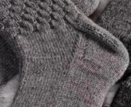 Мужские носки спицами