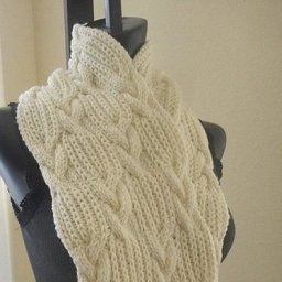 Плотный шарфик, вяжем спицами