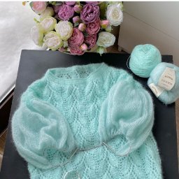 Узор с листьями для вязания джемпера спицами