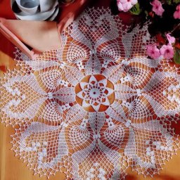 Чудесная ажурная салфеточка крючком