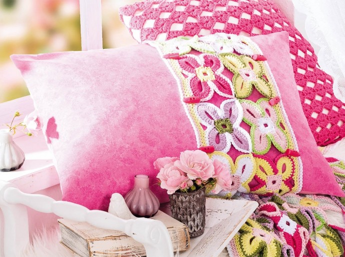 Цветочная подушка для стильного декора