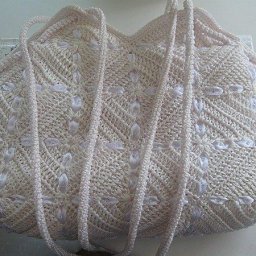 Симпатичная сумочка крючком