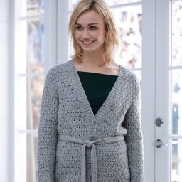 Кардиган с поясом, вяжем спицами