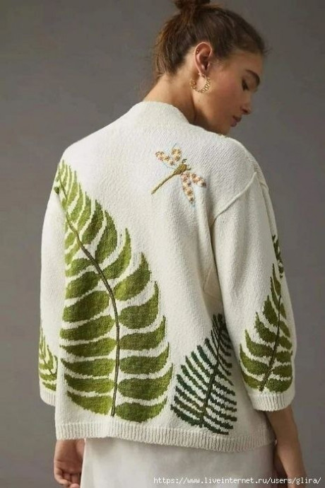 Уютный кардиган, связанный узором "жаккард"