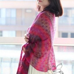 Вяжем роскошный палантин спицами