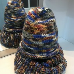 Зимний комплект-Шапочка и шарф