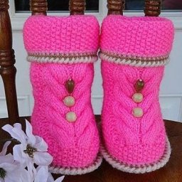 Пинетки-сапожки спицами, вяжем для самых любимых малышей