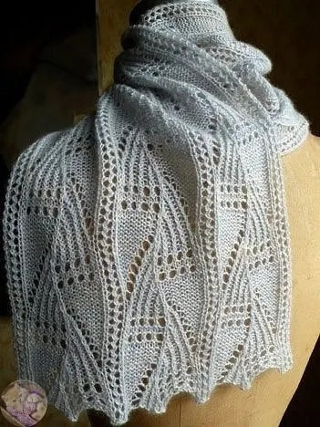 Ажурный шарф спицами: легко и красиво