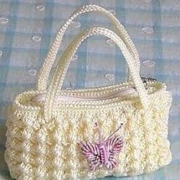 Вязаная крючком сумочка
