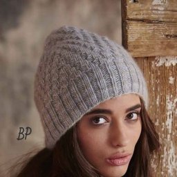 Модная шапка от Ashley Rao