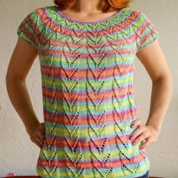 Симпатичный топ на лето