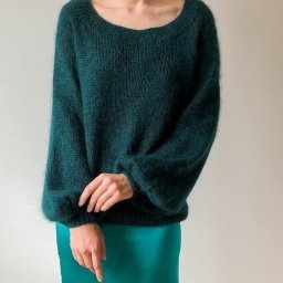 Описание изумрудного джемпера