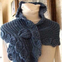 Необычный шарф, вяжем спицами