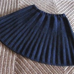 Симпатичная школьная юбка спицами