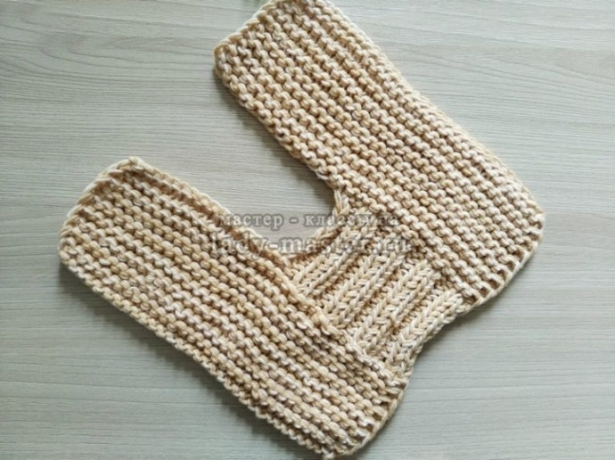 Простые тапочки спицами