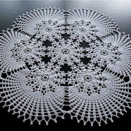 Креативная салфетка крючком