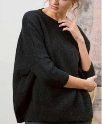 Пуловер спицами, модель в размере оверсайз