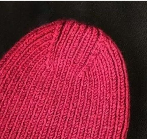 Шапка спицами: просто и уютно Шапка спицами: просто и уютно