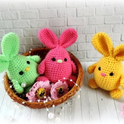 Вяжем милых зайчиков