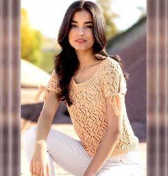 Ажурный пуловер абрикосового цвета