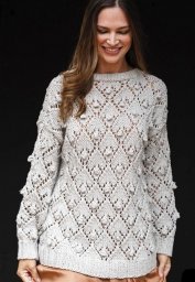 Джемпер объемным узором из ромбов с шишечками