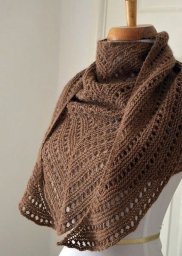 Полосатый платок - стильный аксессуар на весну