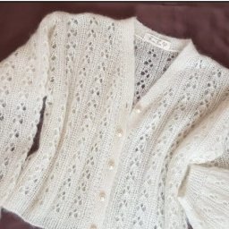 Красивый кардиган спицами