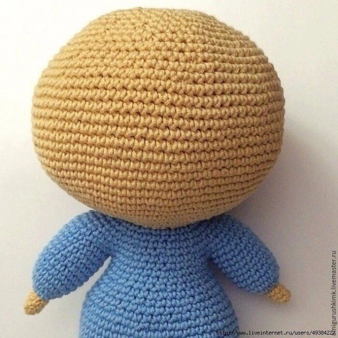 Пупс, связанный крючком