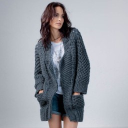 Вяжем кардиган с объемным эффектом