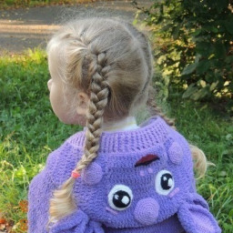 Подарок для внучки - кофточка с Лунтиком