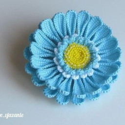 Гербера тунисским вязанием