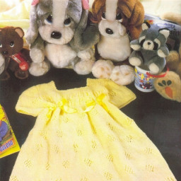 ​Желтое платье для девочки вязаное спицами на возраст 1-2 года