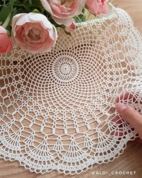 Красивая салфетка крючком