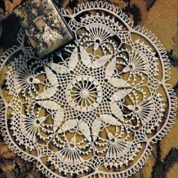 Милые ажурные салфеточки крючком