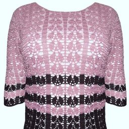 Хотите выглядеть стройнее? Кофточка с вертикальным узором поможет в этом!