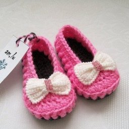 Милые пинетки крючком