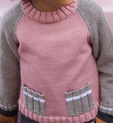 Детский пуловер с карманами