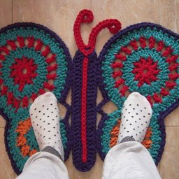 Бабочки не в животе, а под ногами!