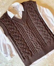 Жилет с потрясающими косами и аранами